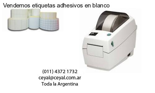 Vendemos etiquetas adhesivos en blanco